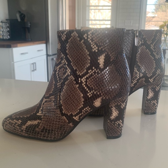 NWOT Vince Camuto – Snake Print Leather Bootie - Picture 1 of 6